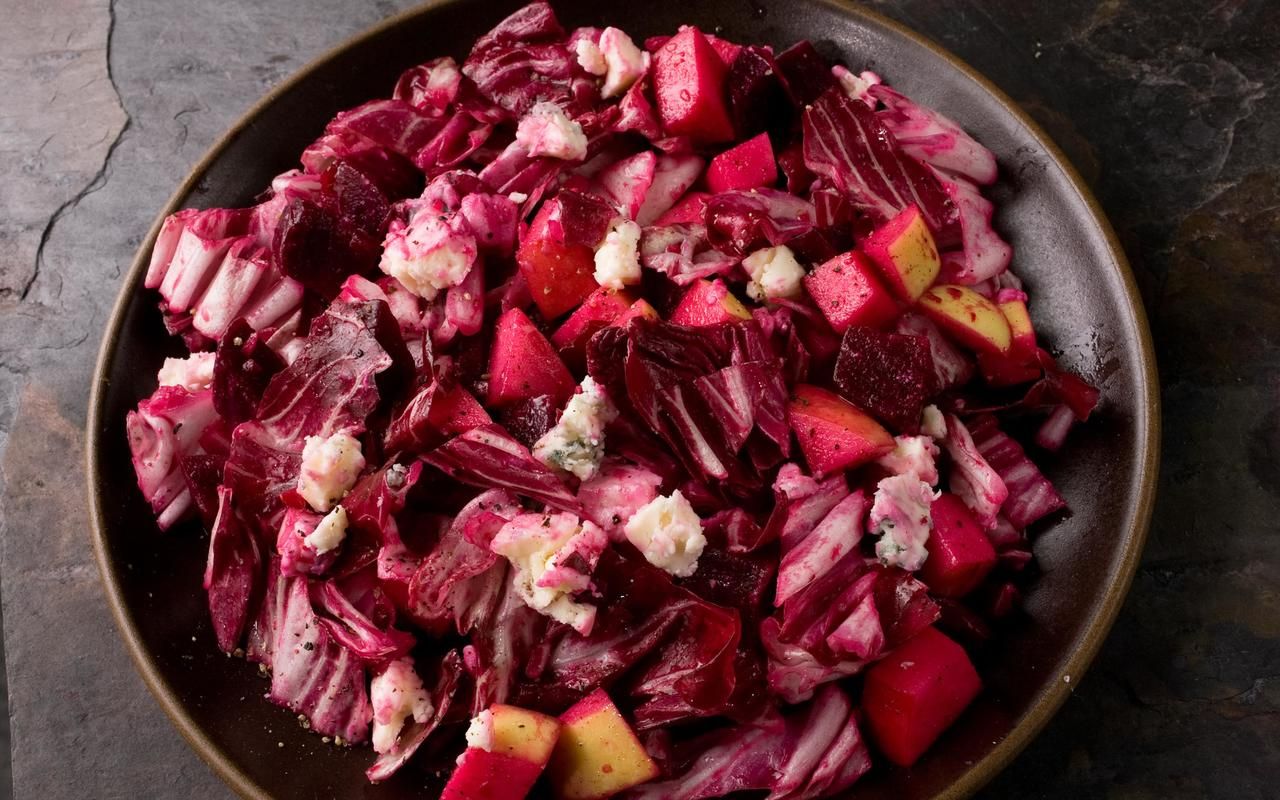 Care este cea mai bună metodă de preparare a sfeclei pentru a-i păstra substanțele nutritive?